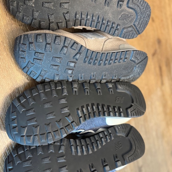 👟 👟  👟👟Two-Pack: New Balance 574 Classic Sneakers - Unisex Lot (Size 23 cm) - Picture 5 of 10